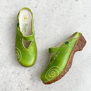 El Naturalista Yggdrasil Green Embroidered Leather Clogs sz 36 Like New